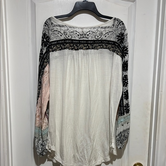 Free People Black and White Patterned Long Sleeve Top - Picture 5 of 6